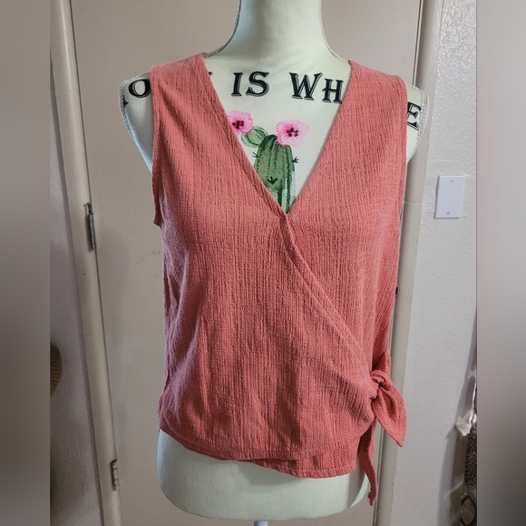 Madewell Tops - Madewell Texture & Thread Top, Size Medium